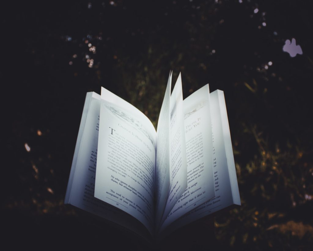 imagen de un libro abierto