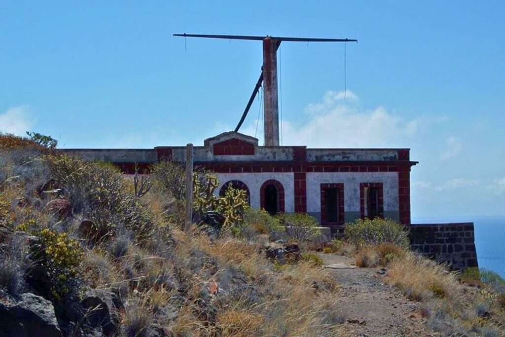 Semáforo de Igueste de San Andrés ¿Cuál es la historia del Semáforo de Anaga?