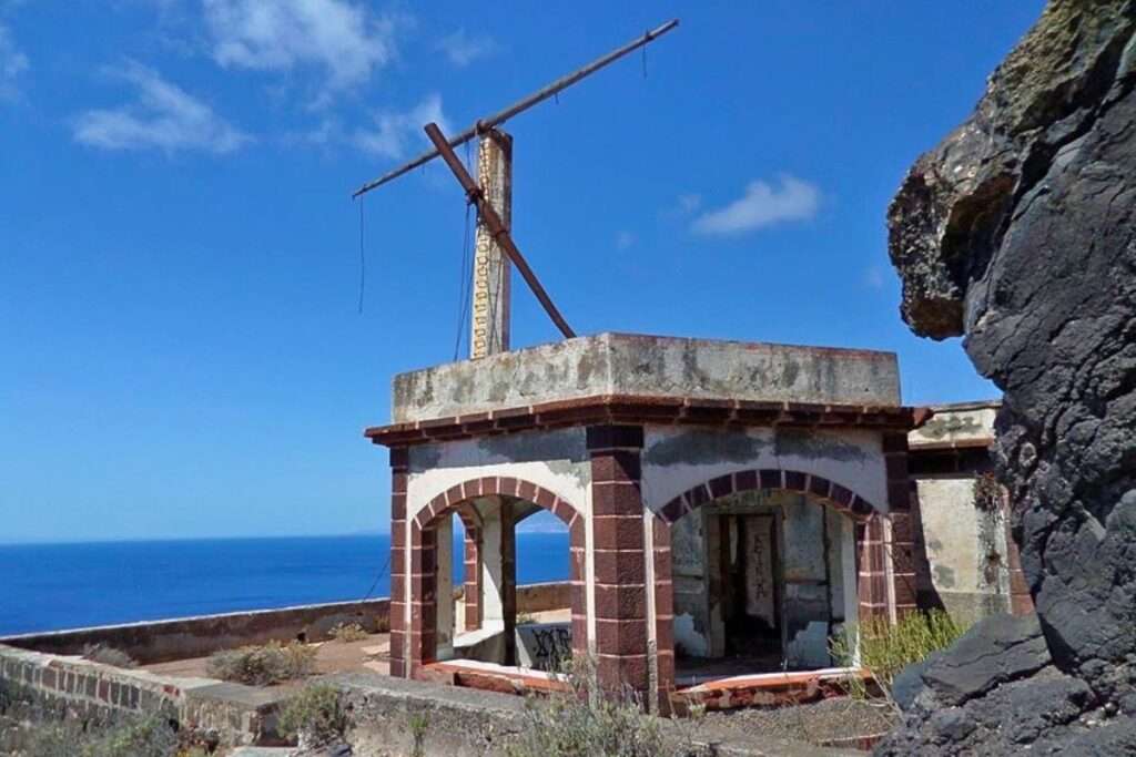 Semáforo de Igueste de San Andrés ¿Cuál es la historia del Semáforo de Anaga?