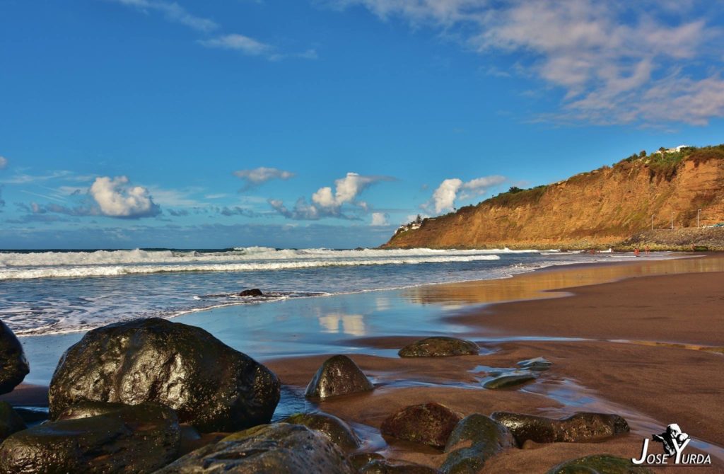 2 Playas de Arena Volcánica de Tenerife con Bandera Azul
