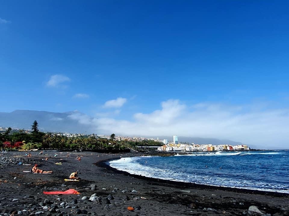 2 Playas de Arena Volcánica de Tenerife con Bandera Azul