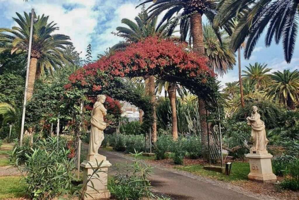 ¿Quién hizo el Parque García Sanabria en Santa Cruz de Tenerife?