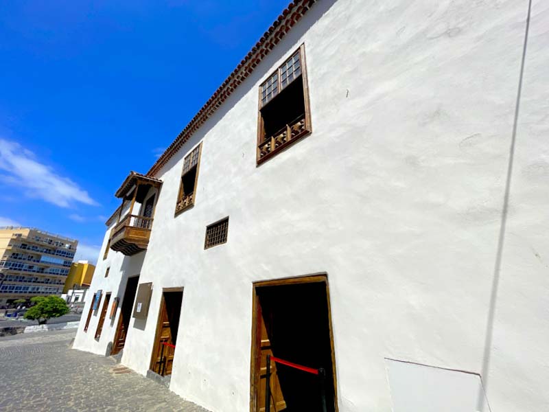 Antigua Casa de la Aduana en el Puerto de la Cruz 🏠 Tenerife