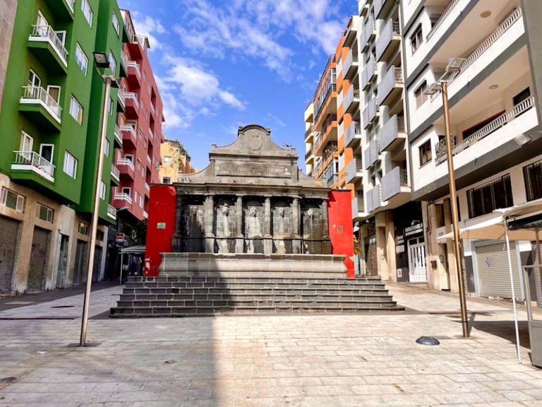 PLAZA DE ISABEL II 😎 Santa Cruz de Tenerife 🚶