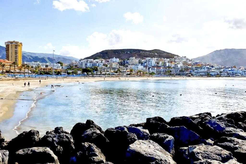 Playa de las Vistas: Paraíso de arena dorada en Tenerife