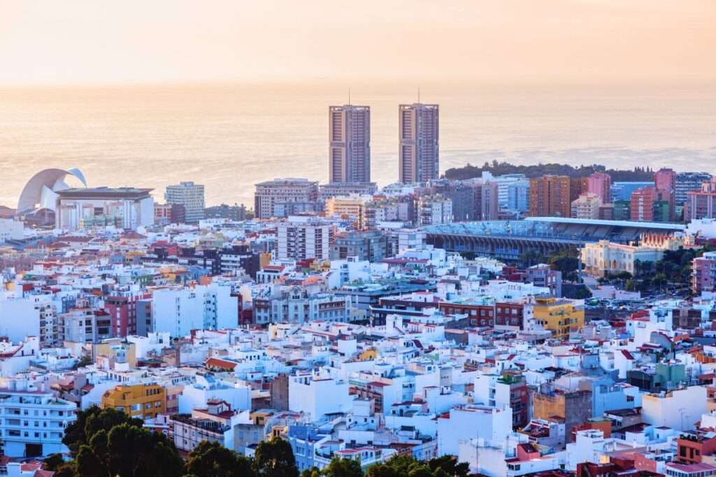 Santa Cruz de Tenerife: la vibrante capital de la Isla de Tenerife