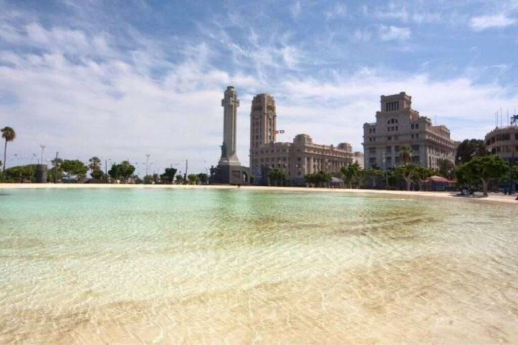 Plaza de España en Santa Cruz de Tenerife: ¿Qué hay en la Plaza España?