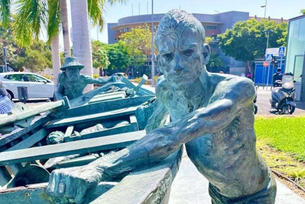 Homenaje al Chicharrero: Un Tributo a la Identidad de Santa Cruz de Tenerife ⚓