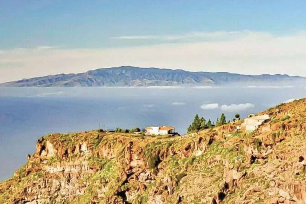 Vera de Erques en Tenerife: Un Rincón de Historia y Naturaleza