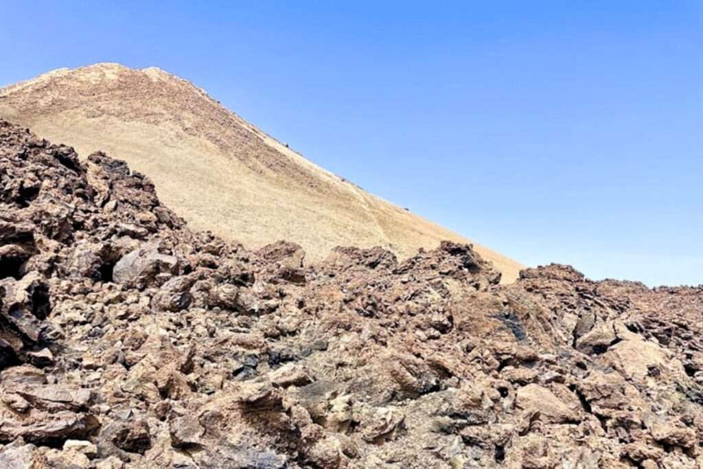 Pico Teide: Majestuosidad Volcánica en el Corazón de Tenerife 🌋